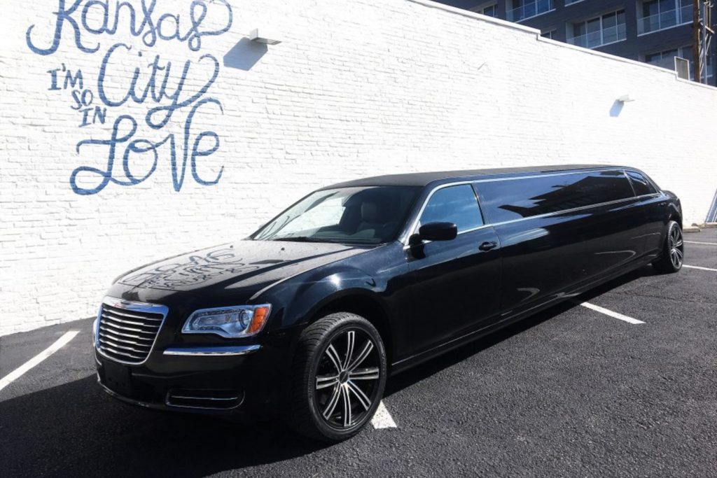 Showtime Transportation Black 300 Stretch Limousine Kansas City