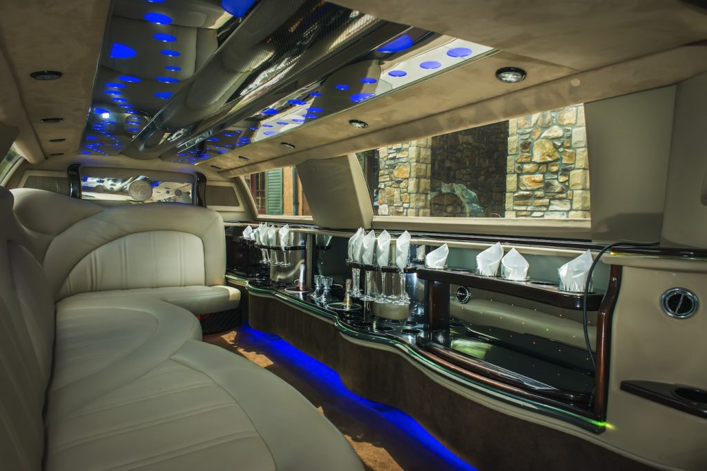 Showtime Transportation White Chrysler 300 Limousine Interior 3