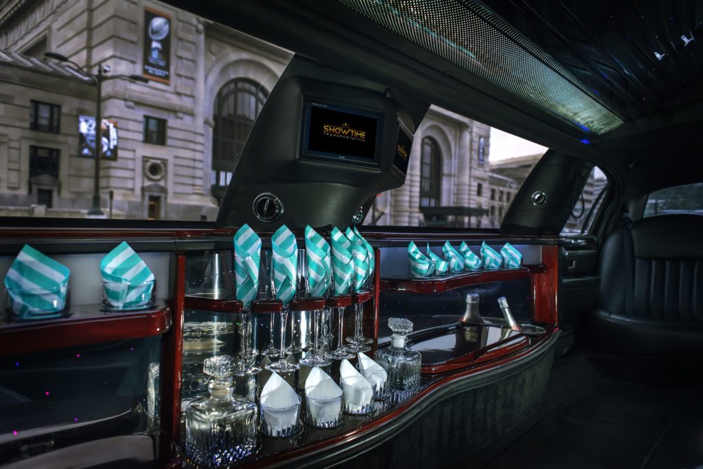 Showtime Transportation Limousine - Kansas City, Missouri