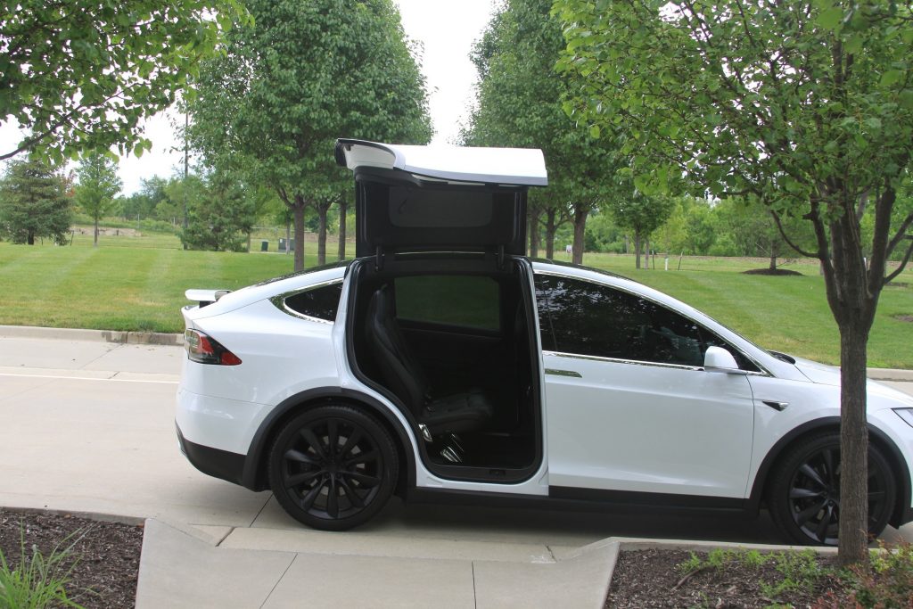 Tesla-01
